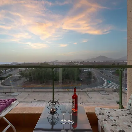 Lanzahost Lovely Views Xxi Apartment *
